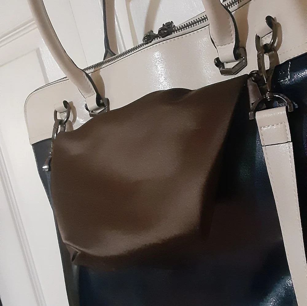 Cluci Navy and Cream Laptop Bag